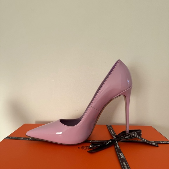 Le Silla Pumps - Picture 2 of 5
